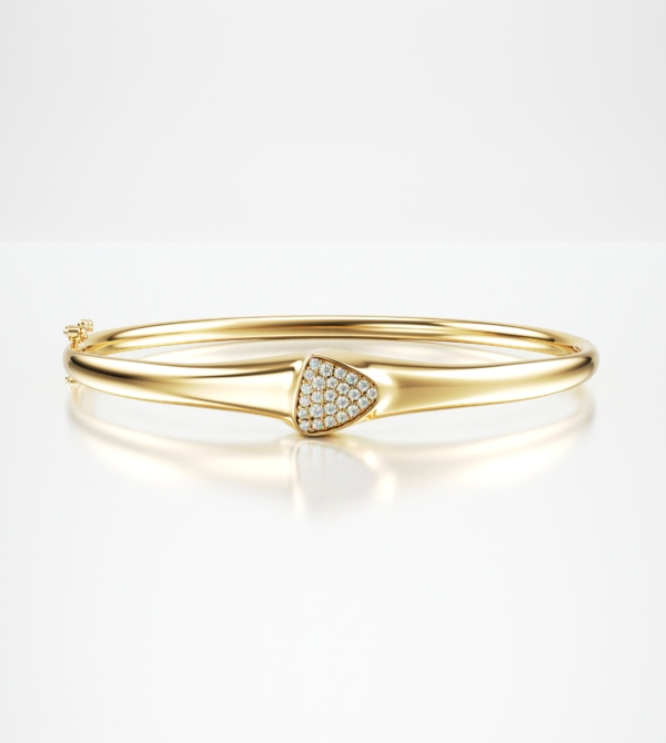 Front view of Ajour Jonc bracelet in 18k gold with pavé-set diamonds